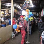 clown-at-market